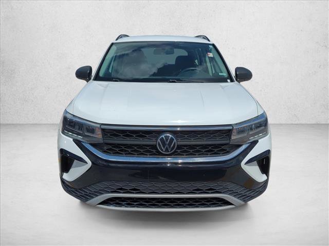 Used 2022 Volkswagen Taos S image 2