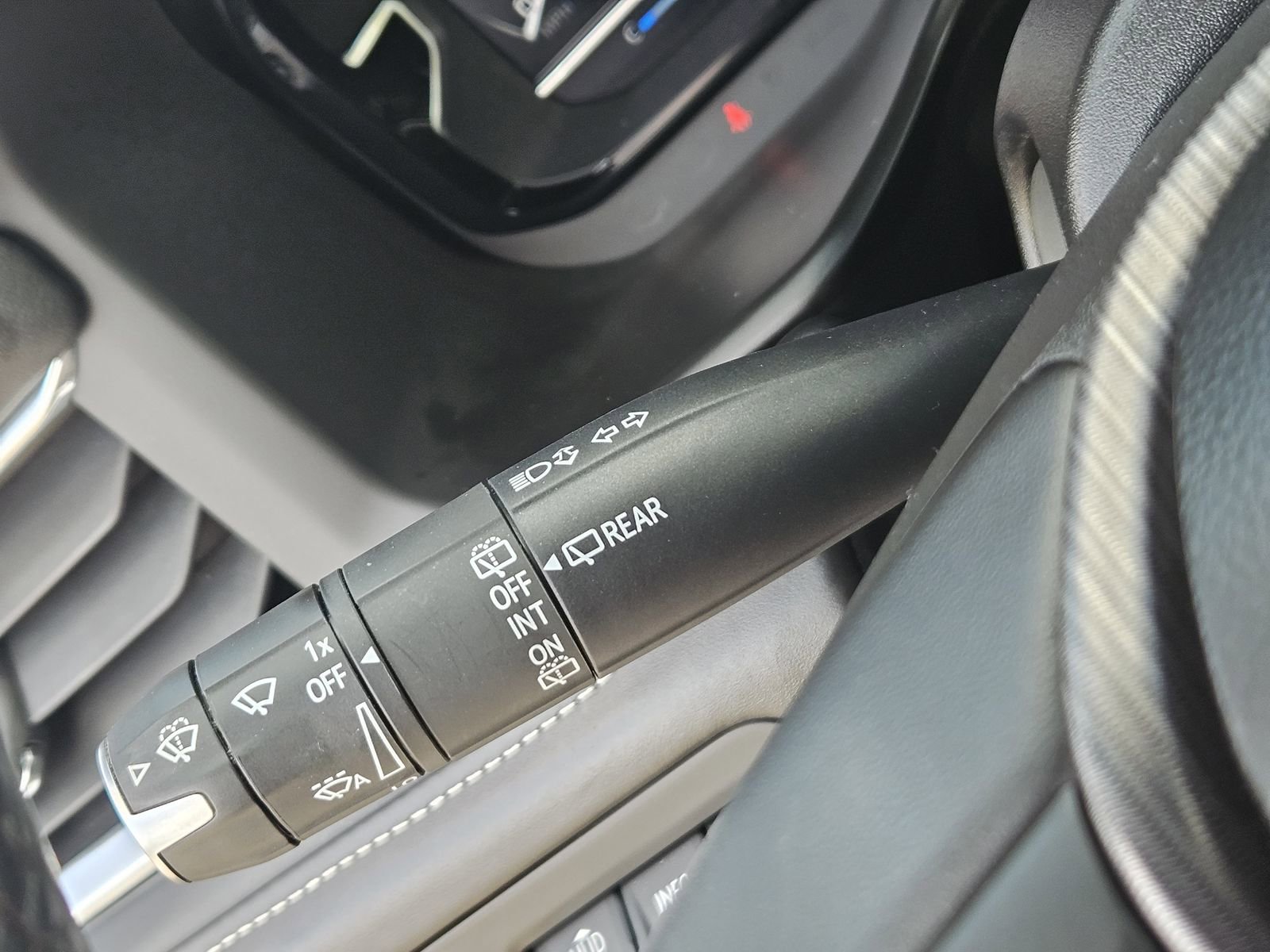 Certified 2023 GMC Yukon Denali Ultimate image 28