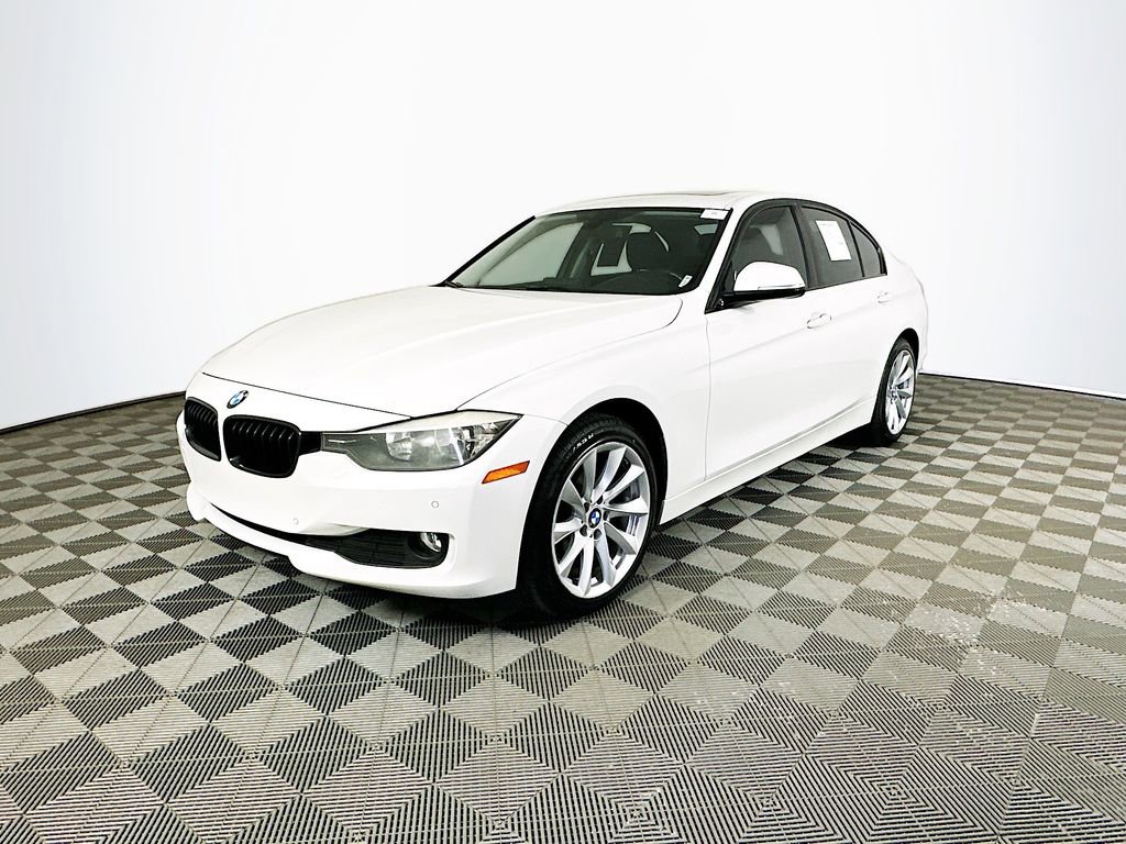 Used 2015 BMW 320i xDrive Sedan AWD/4WD image 4