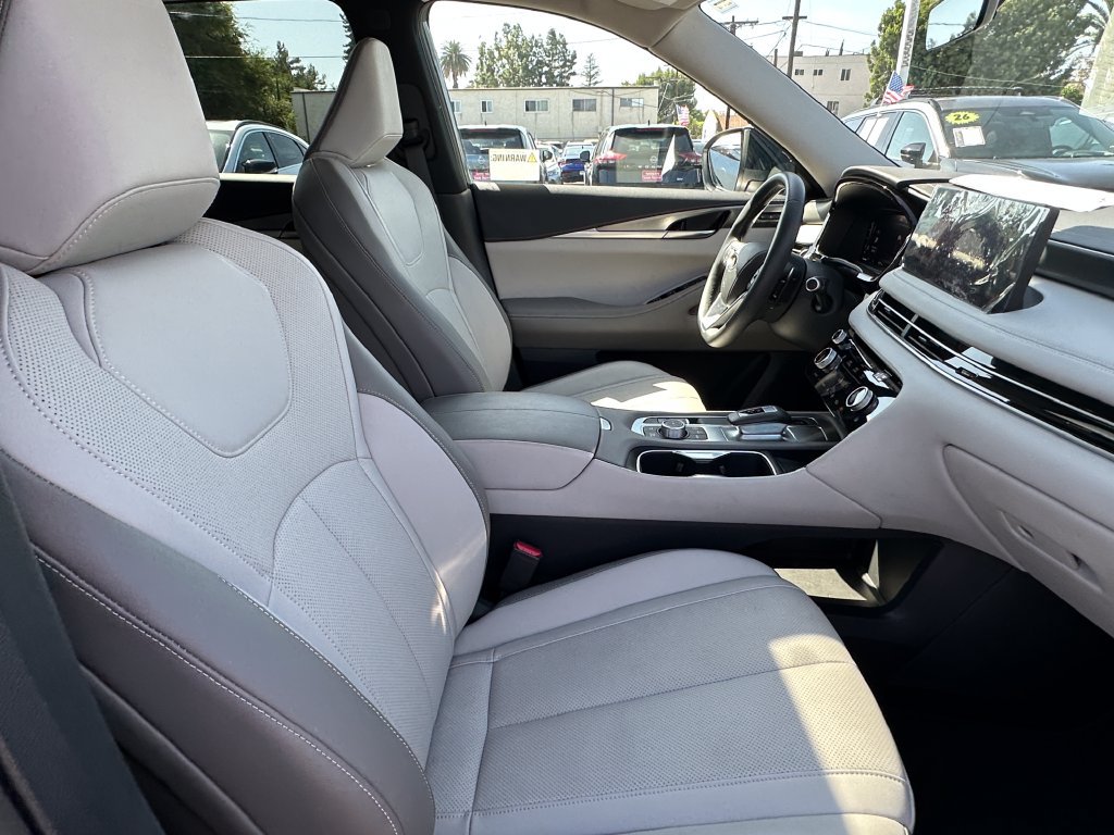 Used 2026 INFINITI QX60 Pure w/ Cargo Package AWD/4WD image 14