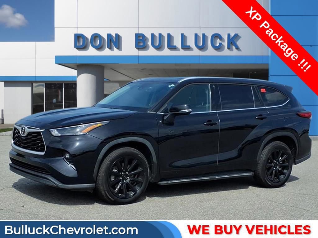 Used 2022 Toyota Highlander XLE