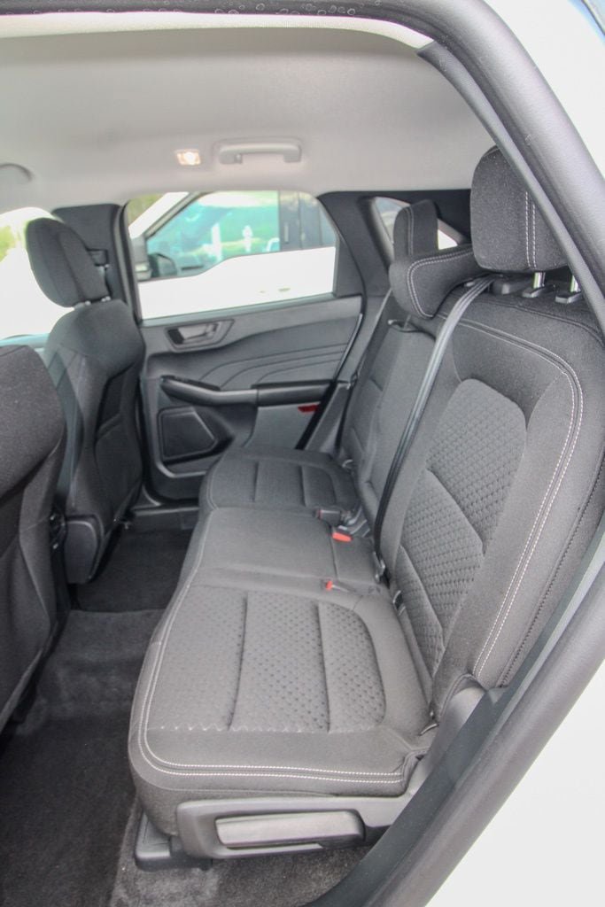 Used 2025 Ford Escape Active FWD image 8