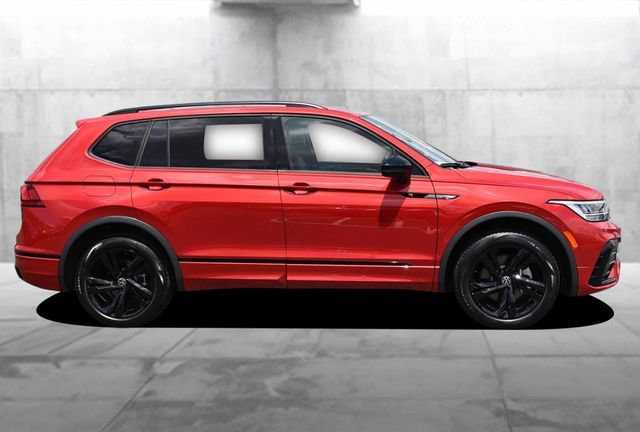 Certified 2024 Volkswagen Tiguan SE R-Line AWD/4WD image 5