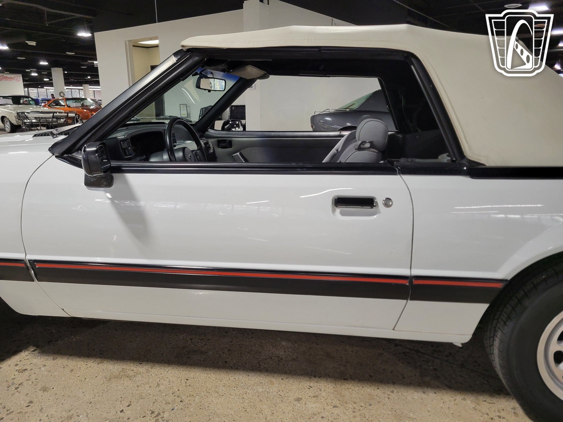 Used 1989 Ford Mustang LX RWD image 9