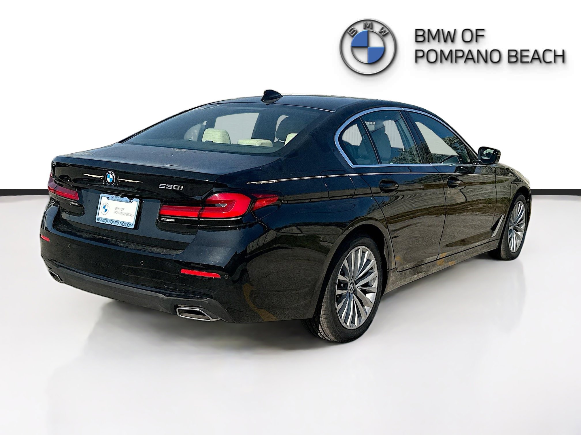 Used 2022 BMW 530i w/ Convenience Package image 7