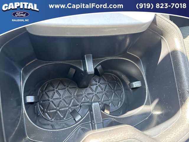 Used 2025 Toyota RAV4 LE AWD/4WD image 31