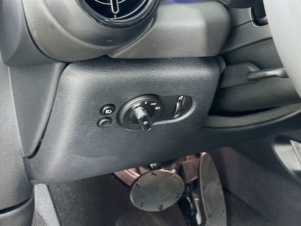 Certified 2024 MINI Cooper S image 10