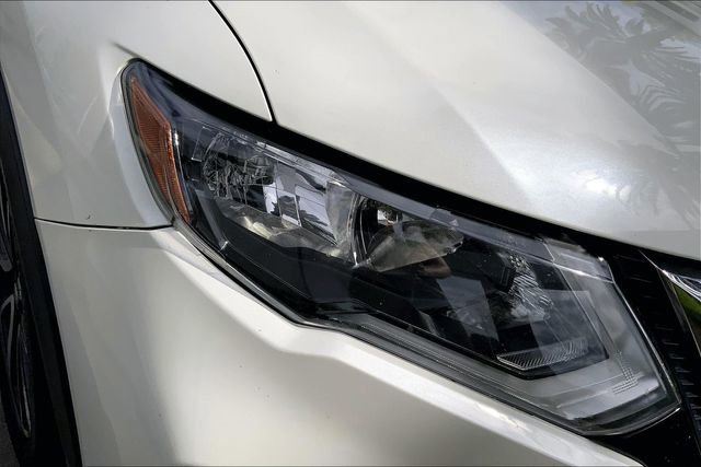Used 2019 Nissan Rogue SL AWD/4WD image 27