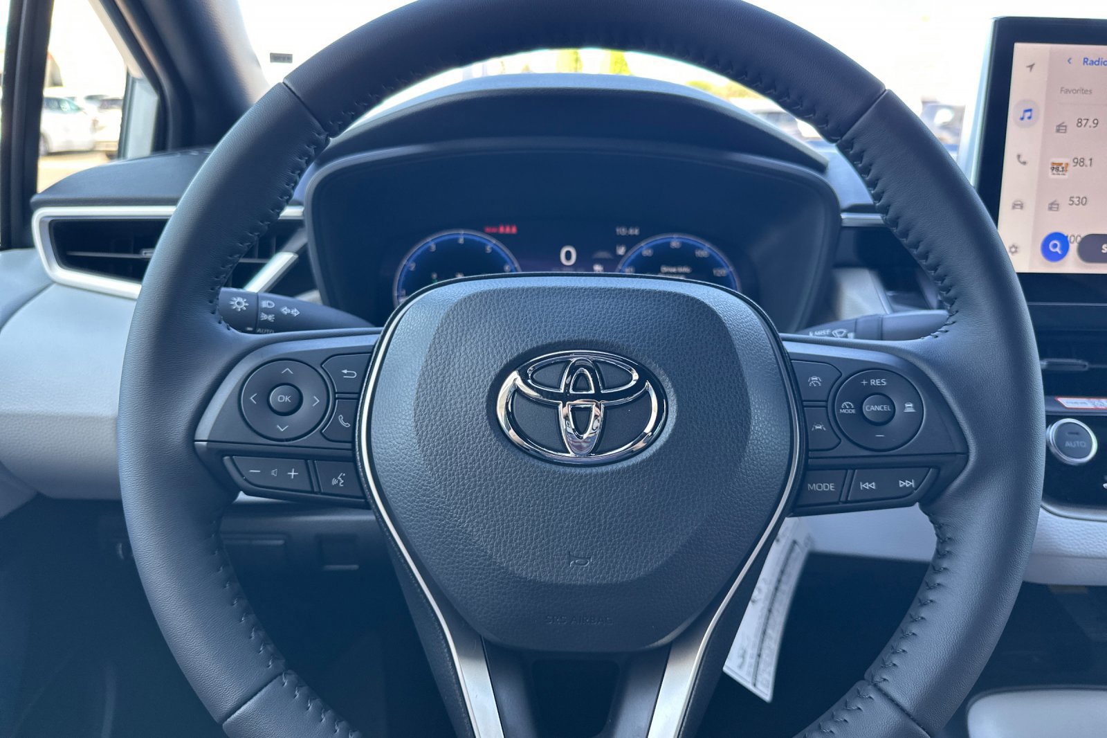 Used 2026 Toyota Corolla SE w/ SE Package image 22