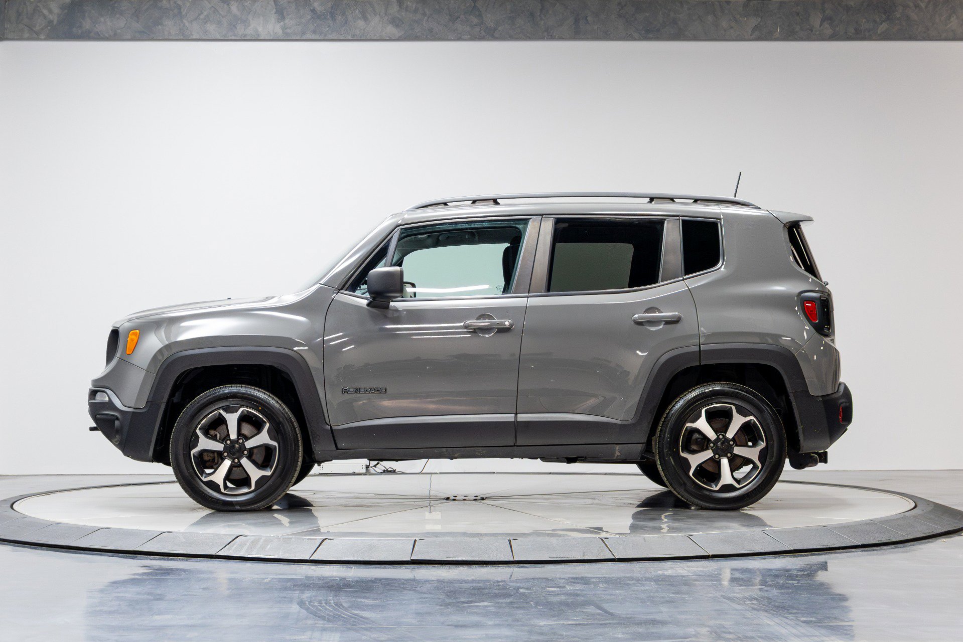 Used 2020 Jeep Renegade Sport image 36