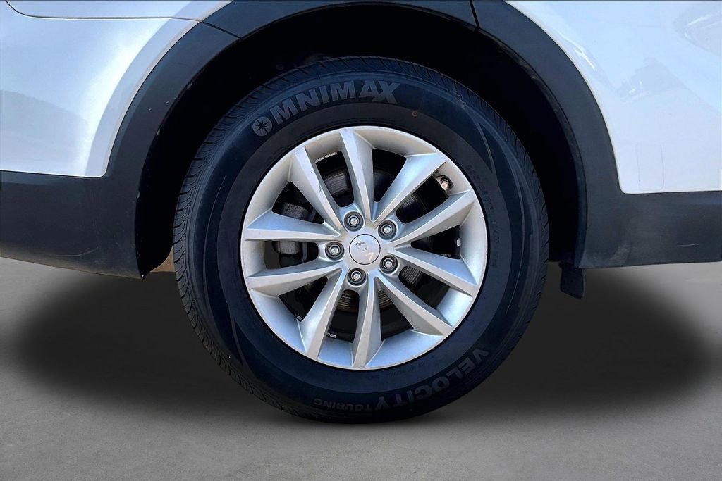Used 2018 Kia Sorento LX image 8