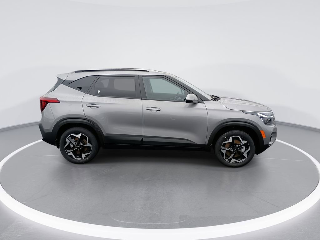 New 2026 Kia Seltos S image 9