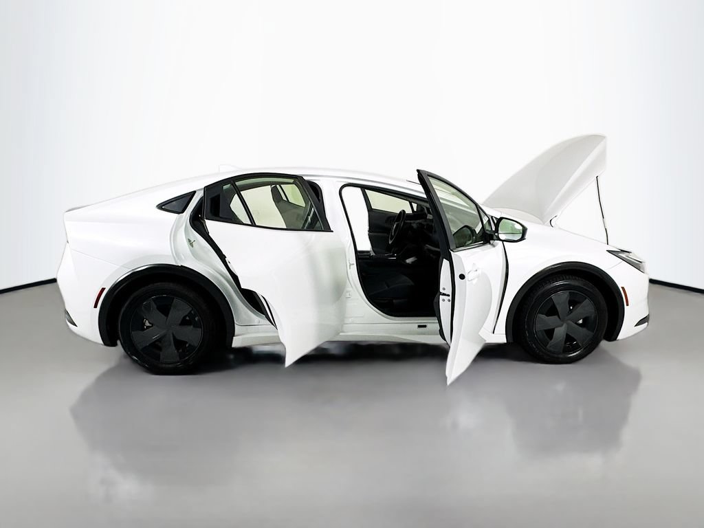 Used 2023 Toyota Prius LE FWD image 23