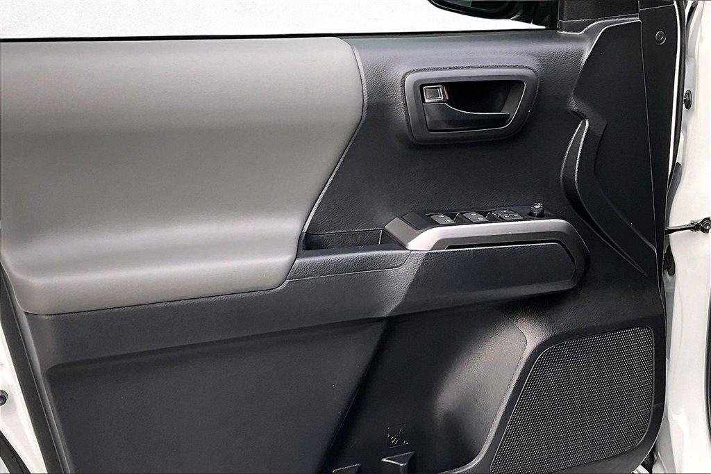 Used 2023 Toyota Tacoma SR5 w/ Technology Package image 21