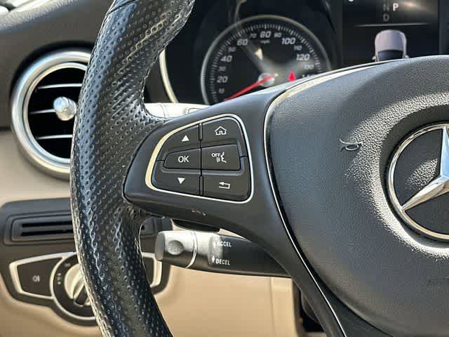 Used 2019 Mercedes-Benz GLC 300 4MATIC image 9