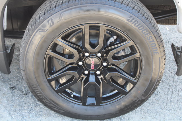 Used 2024 GMC Sierra 1500 Elevation RWD image 13