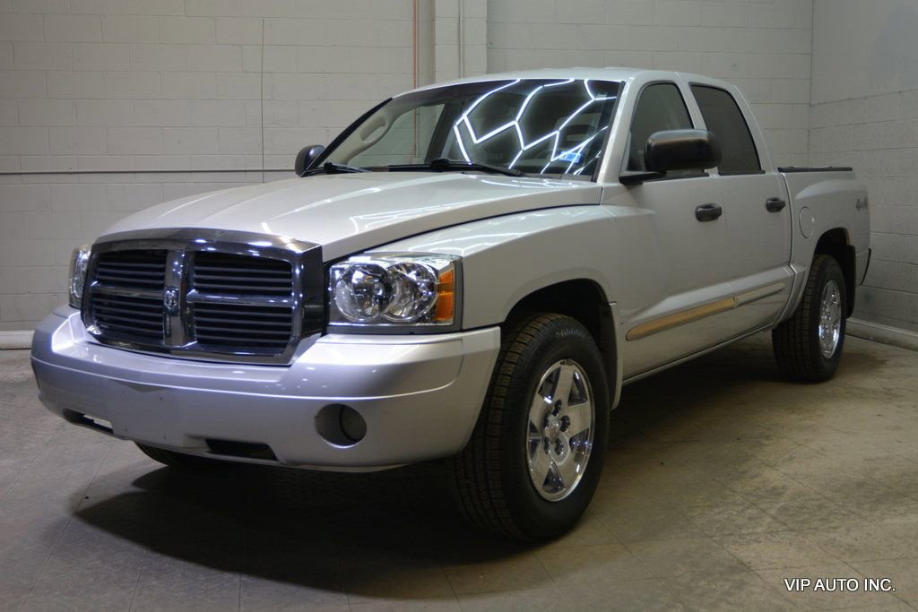 Used 2005 Dodge Dakota SLT AWD/4WD image 2