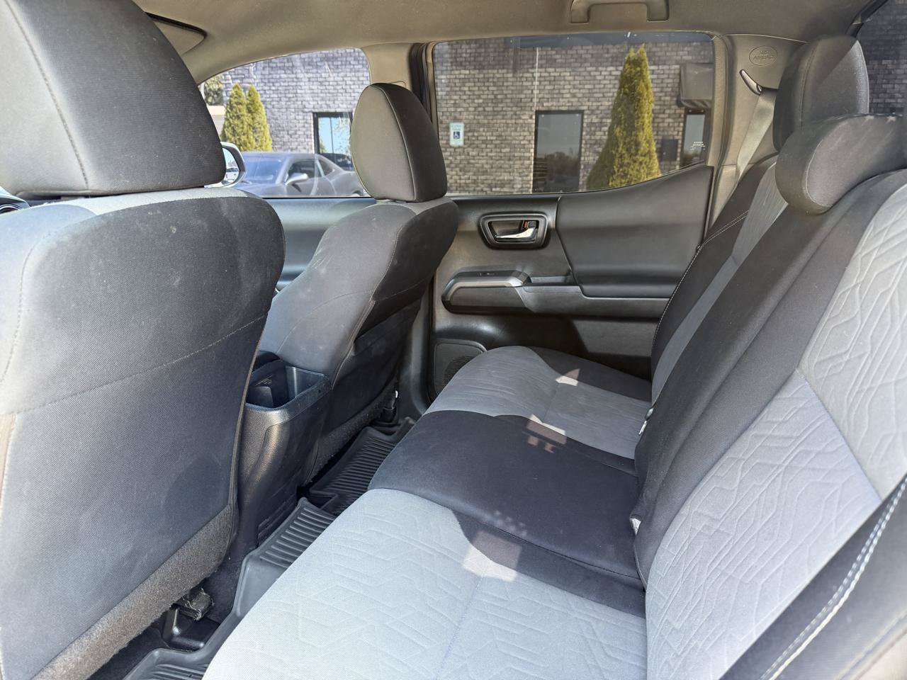 Used 2021 Toyota Tacoma TRD Sport w/ Technology Package RWD image 14