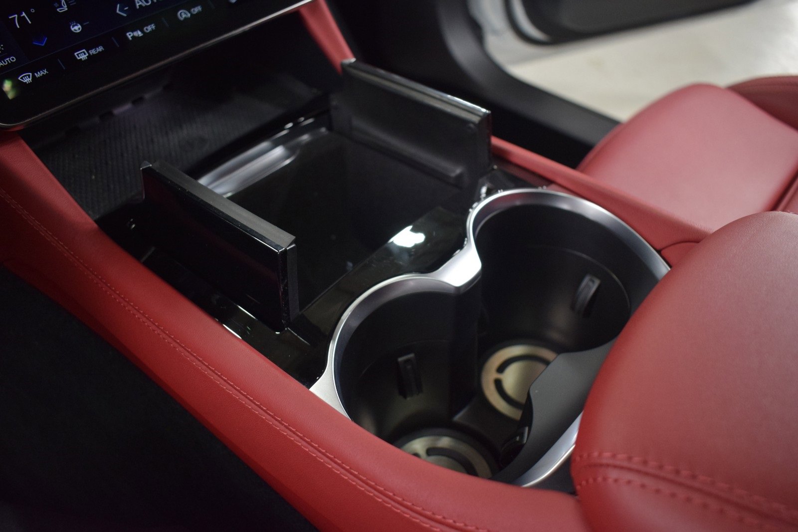 Used 2024 Maserati Grecale Trofeo image 33