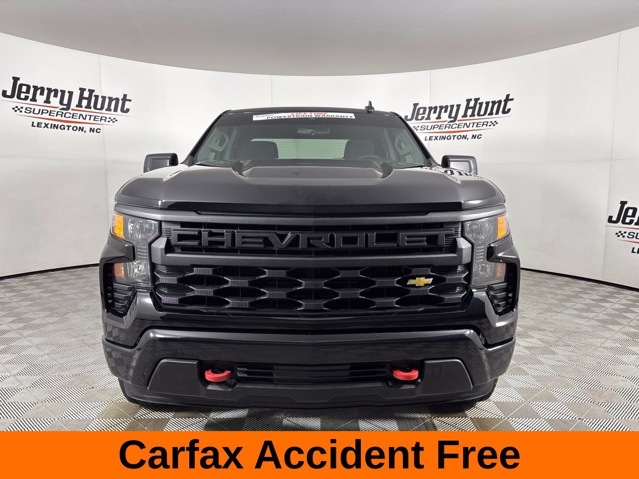 Used 2024 Chevrolet Silverado 1500 Custom AWD/4WD image 3
