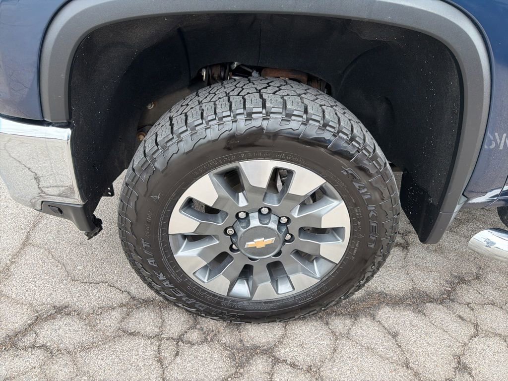 Certified 2021 Chevrolet Silverado 2500 LT w/ Convenience Package AWD/4WD image 11