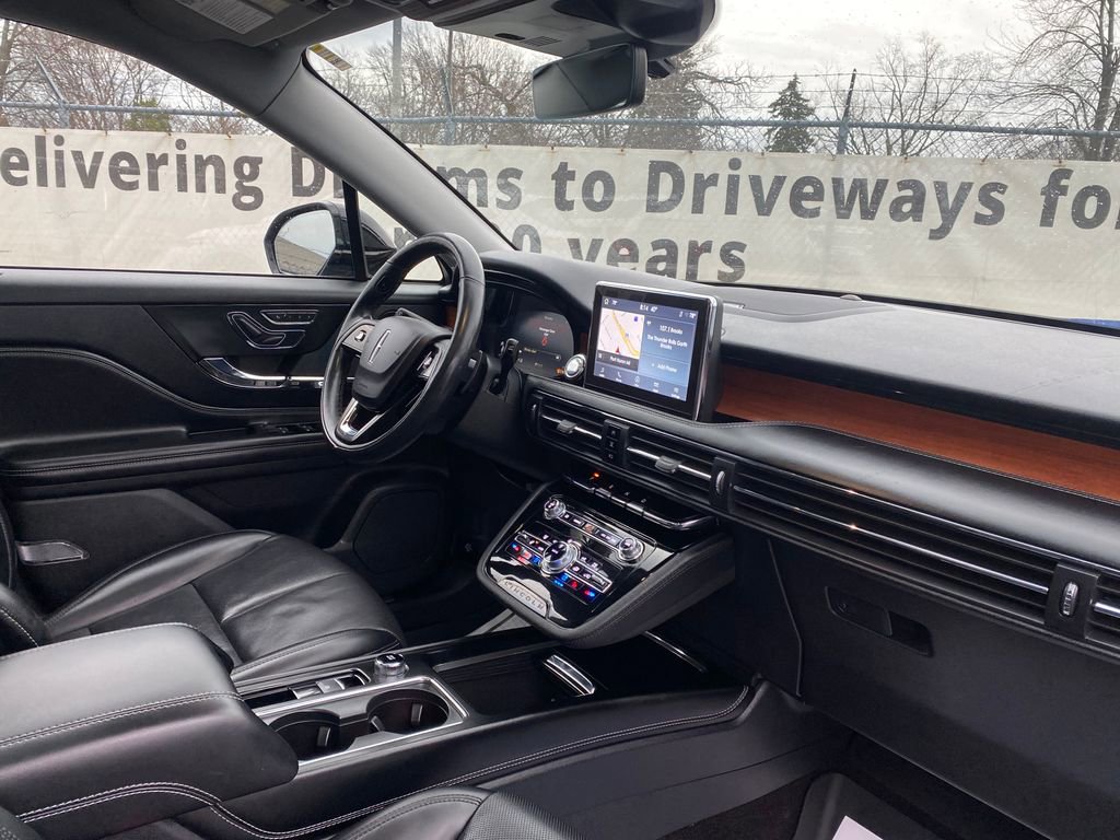 Used 2021 Lincoln Corsair Reserve image 18