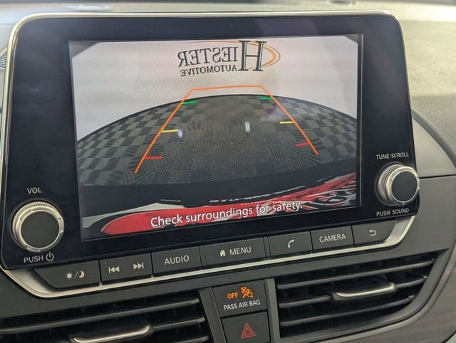 Used 2024 Nissan Altima 2.5 SV FWD image 19