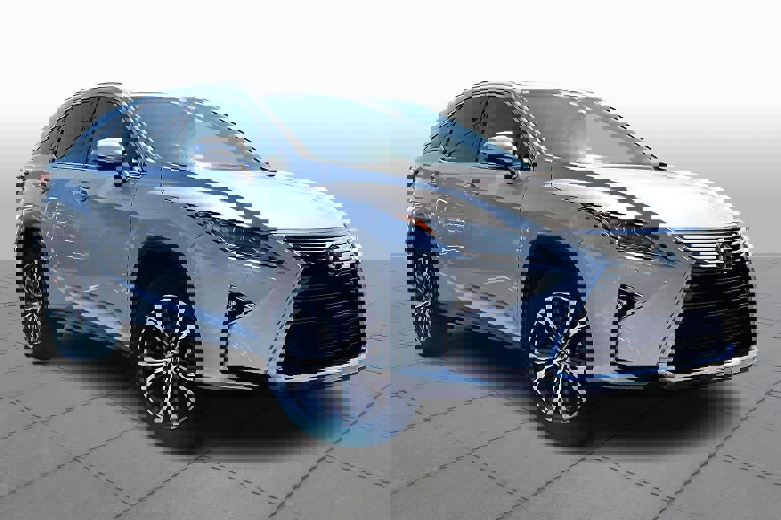 Used 2019 Lexus RX 350 FWD w/ Navigation Package image 3