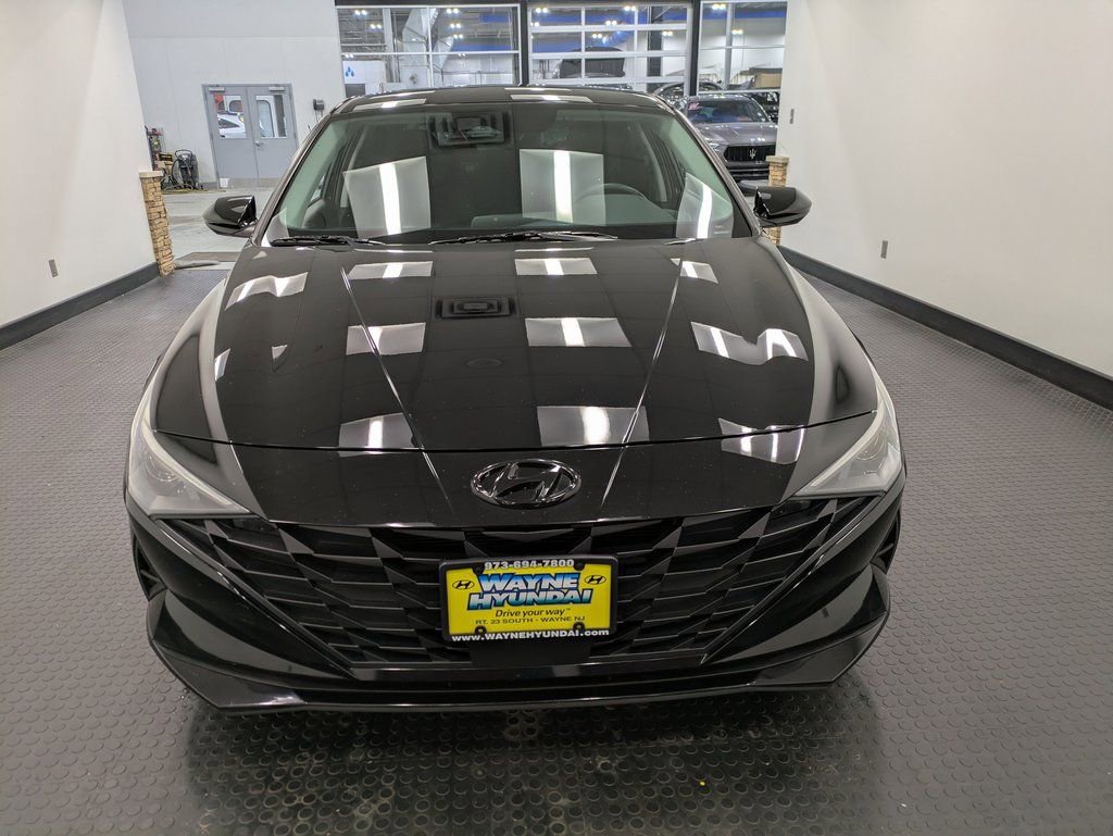 Used 2023 Hyundai Elantra SEL w/ Convenience Package image 2