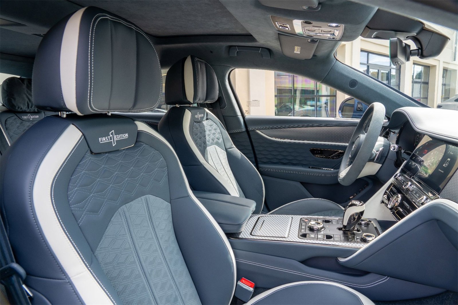 Used 2025 Bentley Flying Spur Plug-In Hybrid image 18