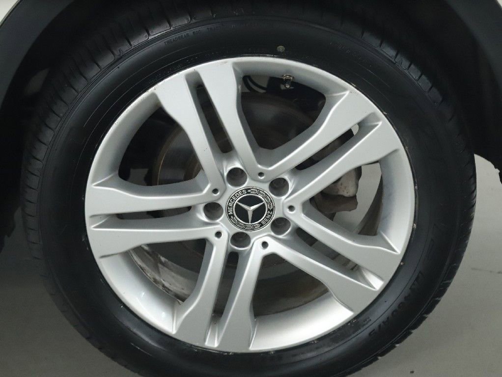 Used 2018 Mercedes-Benz GLA 250 4MATIC image 40