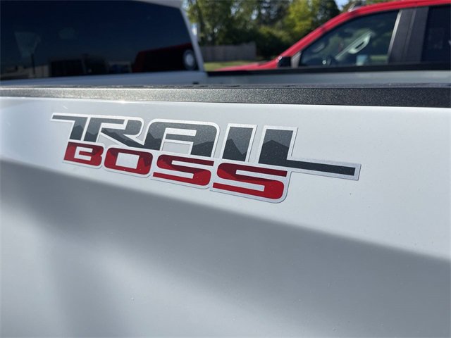 Used 2022 Chevrolet Silverado 1500 LT Trail Boss image 5
