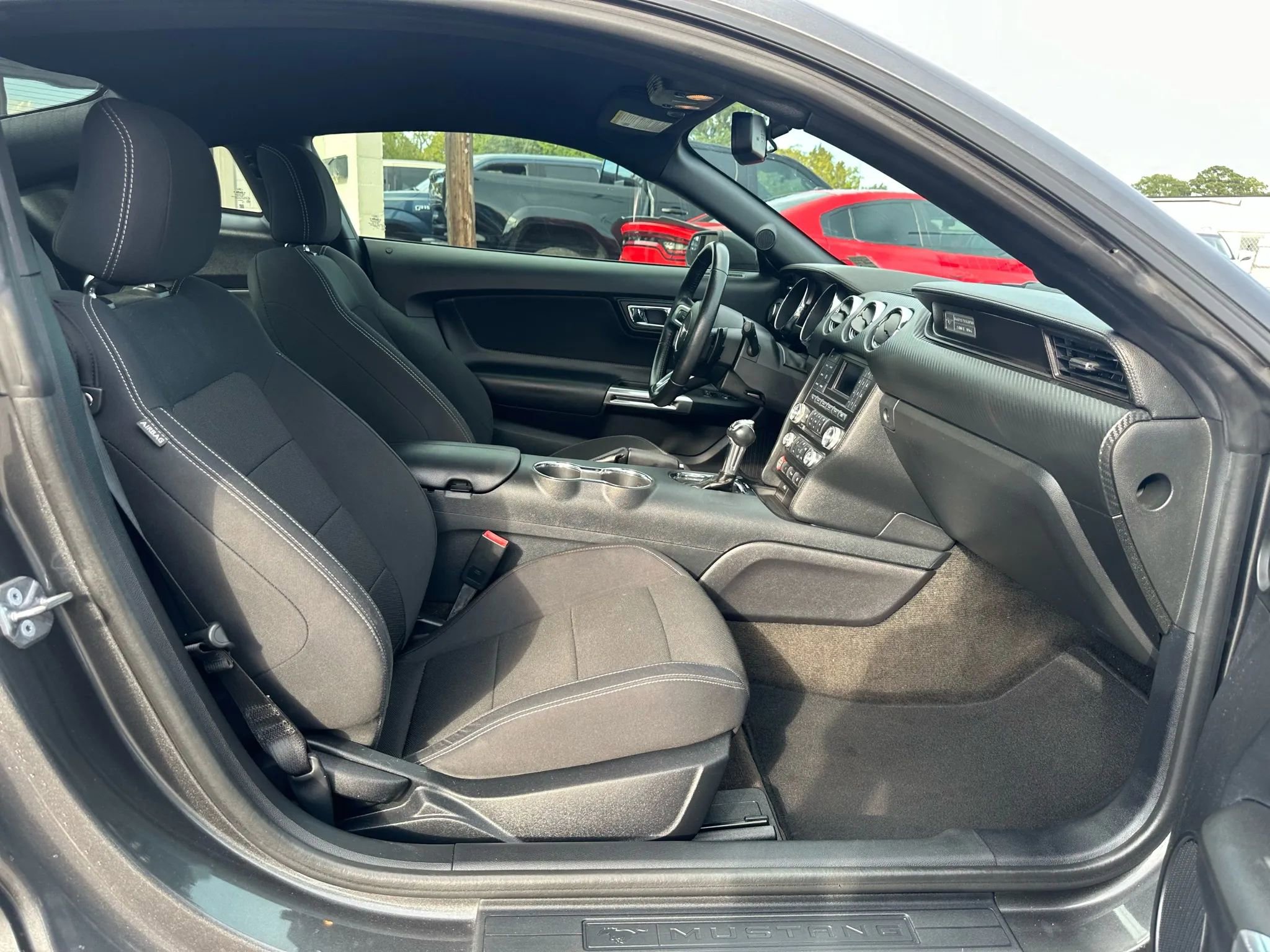 Used 2016 Ford Mustang Coupe image 19