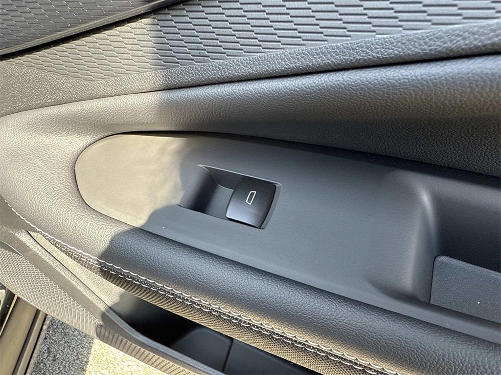 New 2026 Chevrolet Blazer EV LT image 27