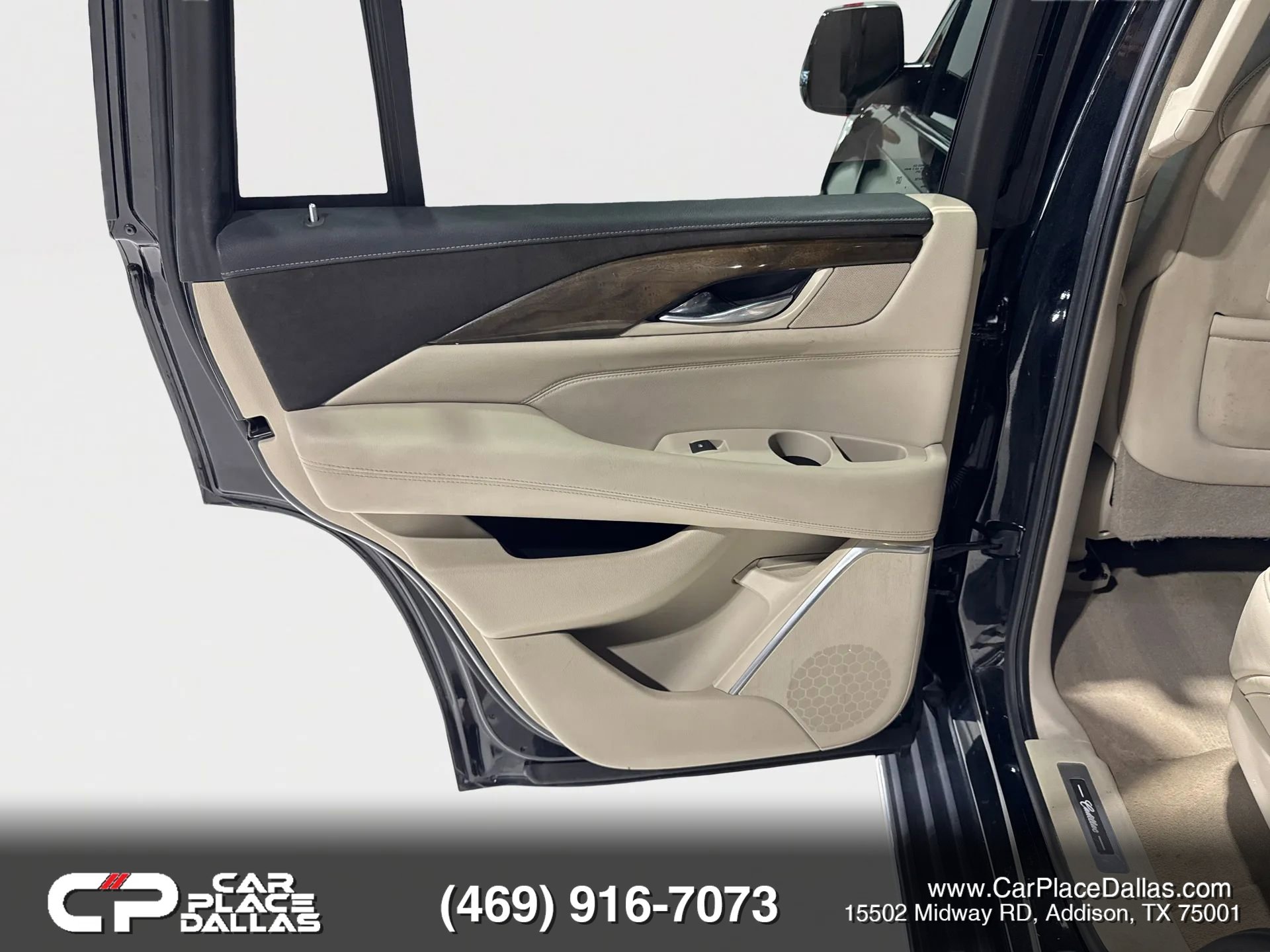 Used 2019 Cadillac Escalade Luxury RWD image 20