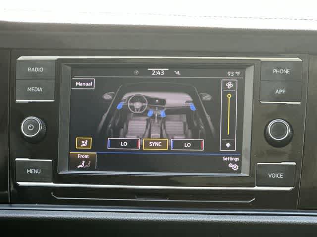 Used 2024 Volkswagen Jetta SE FWD image 15