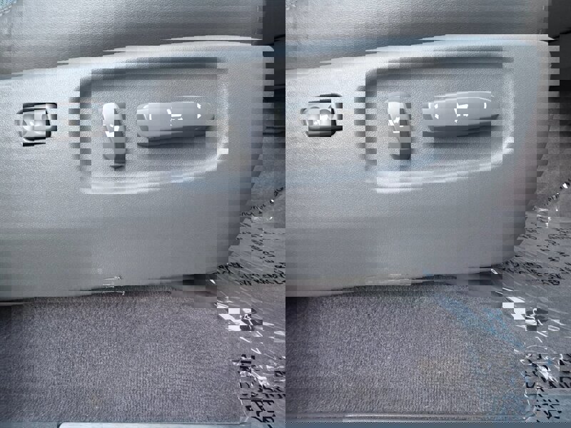 Used 2009 Lexus LX 570 4WD image 44