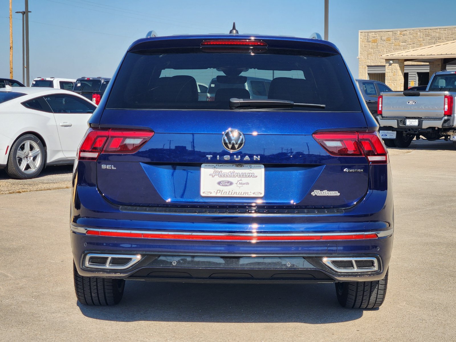Used 2024 Volkswagen Tiguan SEL R-Line AWD/4WD image 8