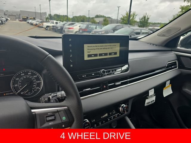 Used 2025 Mitsubishi Outlander Trail Edition image 21