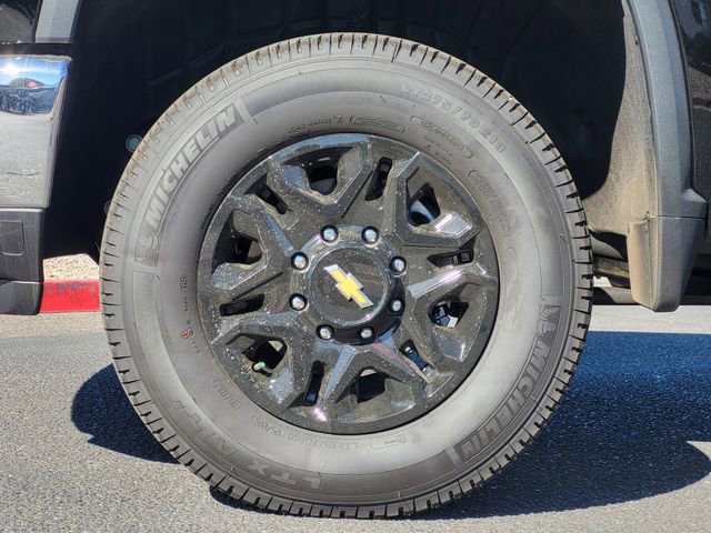 Used 2026 Chevrolet Silverado 2500 LT w/ Convenience Package AWD/4WD image 11