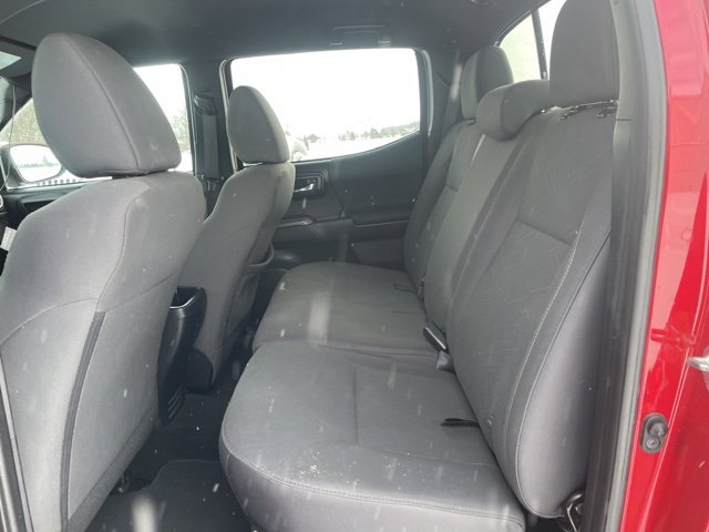 Used 2018 Toyota Tacoma TRD Sport image 9