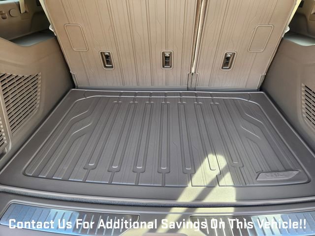New 2026 GMC Yukon XL Denali w/ Sun & Power Step Package AWD/4WD image 24