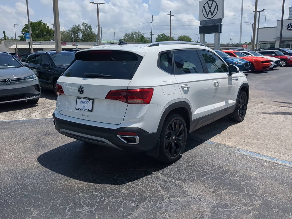Certified 2022 Volkswagen Taos SE FWD image 4
