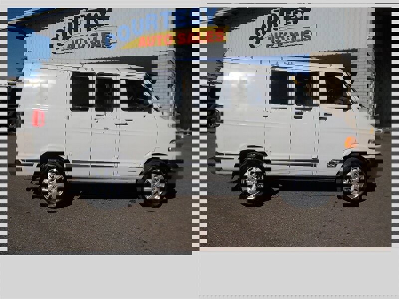 Used 2002 Dodge B1500 image 11