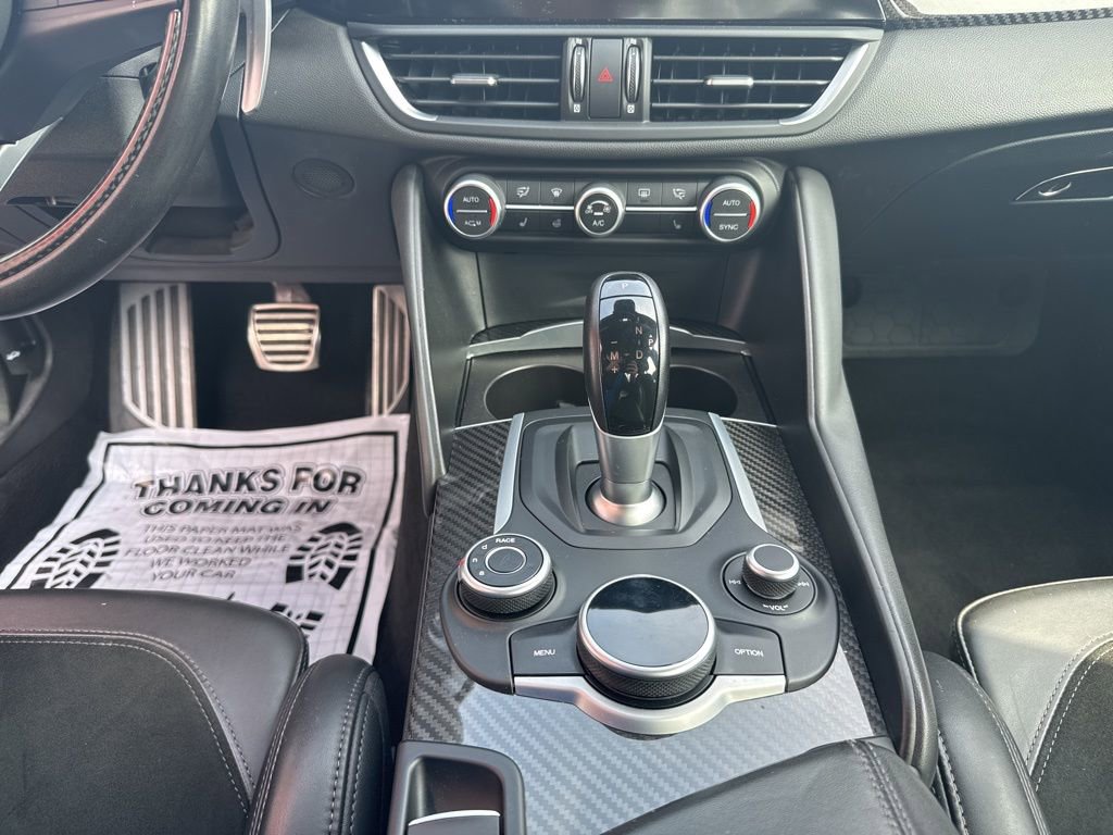 Used 2018 Alfa Romeo Giulia Quadrifoglio image 39