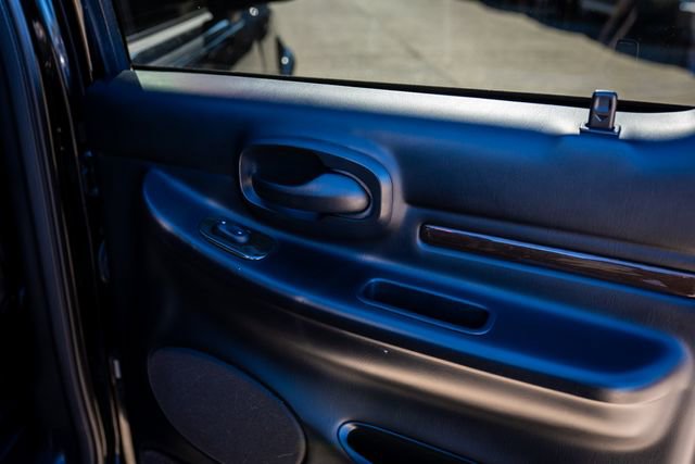 Used 2002 Lincoln Blackwood image 23