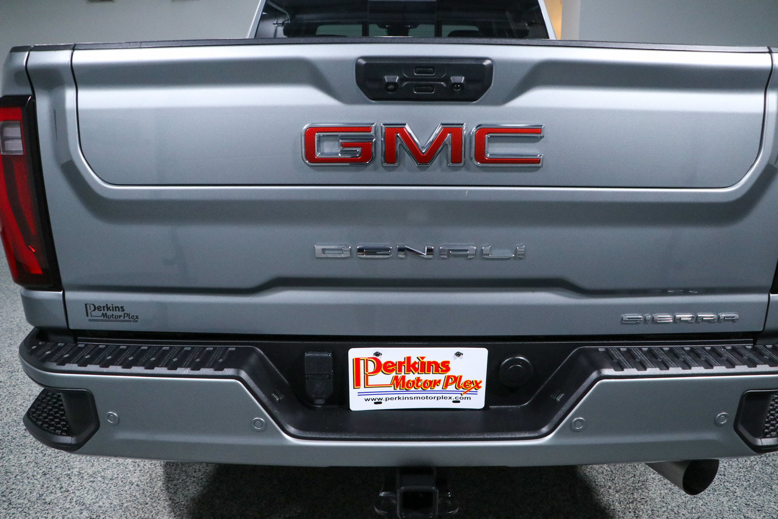 Used 2024 GMC Sierra 2500 Denali w/ Denali Reserve Package AWD/4WD image 8