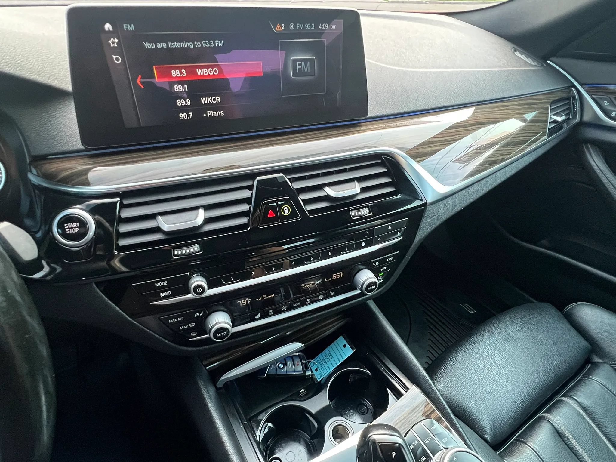 Used 2018 BMW 530e xDrive w/ Premium Package 2 AWD/4WD image 22
