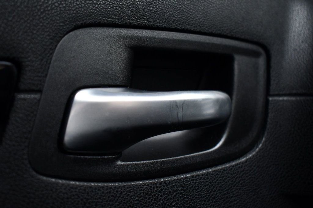 Used 2019 Chrysler 300 S image 21