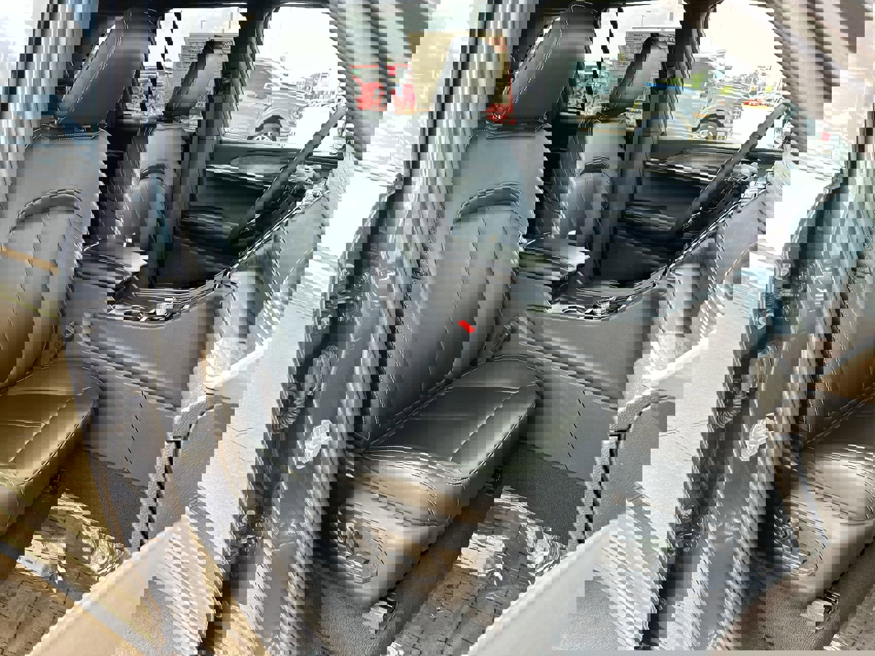 Used 2025 Jeep Grand Cherokee Limited image 24